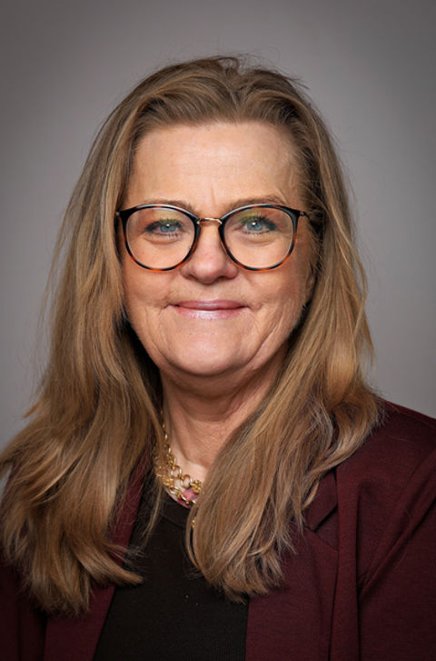 en person med langt hår